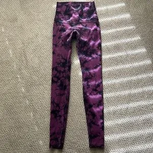 Lululemon tie dye wunder under legging size